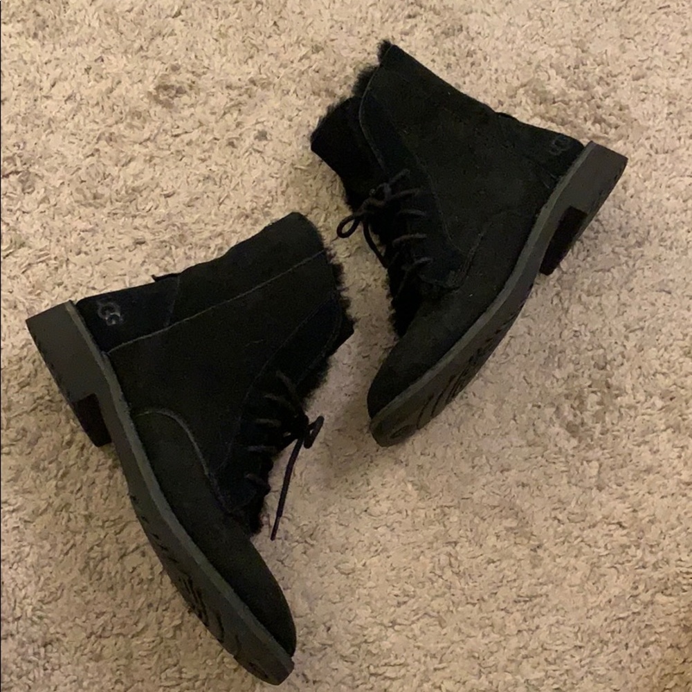 Uggs with laces